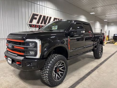 Used 2023 Ford F250 Lariat w/ Lariat Ultimate Package AWD/4WD image 12