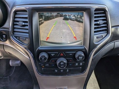 Used 2015 Jeep Grand Cherokee Limited w/ Trailer Tow Group IV image 27