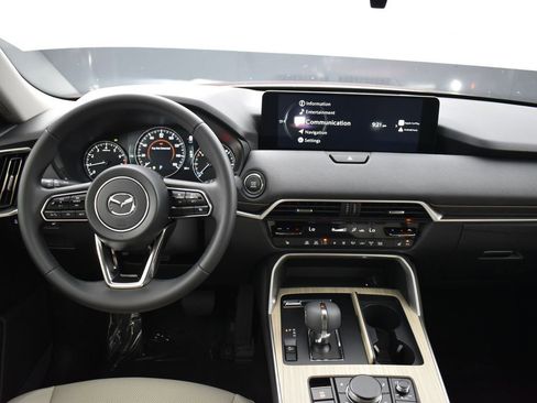 Certified 2025 MAZDA CX-90 3.3 Turbo w/ Preferred Package image 14