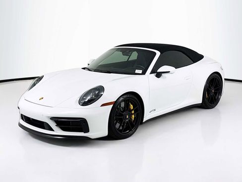 Used 2022 Porsche 911 Carrera 4 GTS image 1