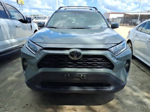 Used 2021 Toyota RAV4 XLE Premium FWD image 3