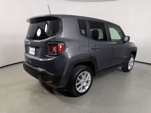 Used 2023 Jeep Renegade Latitude image 8