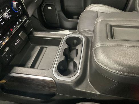 Used 2020 Chevrolet Silverado 1500 LT Trail Boss w/ Midnight Edition AWD/4WD image 26