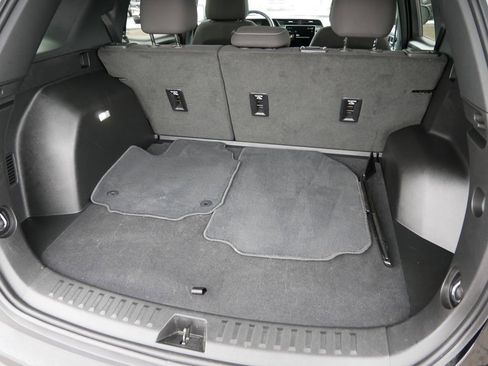 Used 2025 GMC Terrain Elevation image 10