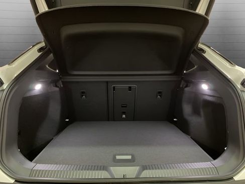 Used 2023 Volkswagen ID.4 Pro S image 79