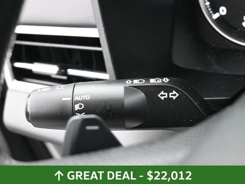 Used 2025 Mitsubishi Outlander ES image 25