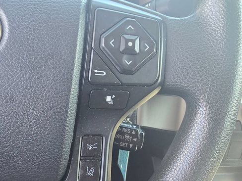 Used 2020 Toyota Tacoma SR w/ SR Convenience Package RWD image 27