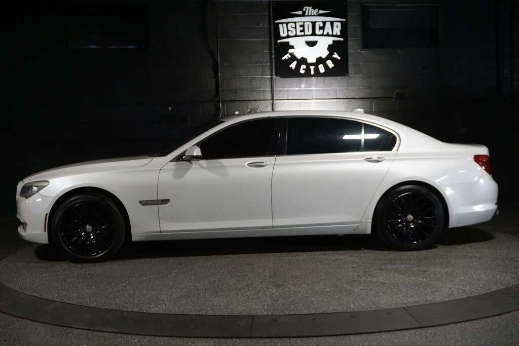 Used 2012 BMW 750Li xDrive AWD/4WD image 3
