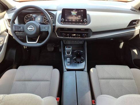 Used 2024 Nissan Rogue SV FWD image 15