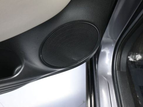 Used 2023 Honda HR-V EX-L image 15