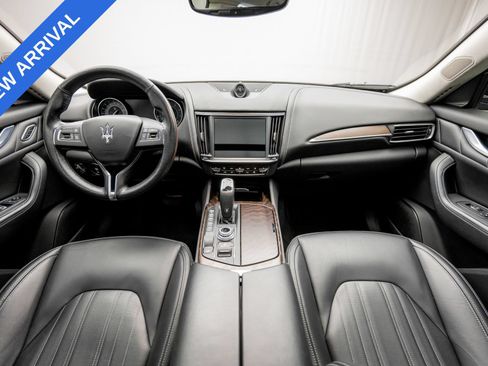 Used 2022 Maserati Levante GT AWD/4WD image 10