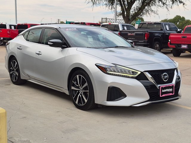 Used 2022 Nissan Maxima SV w/ Floor Mat Group FWD image 3