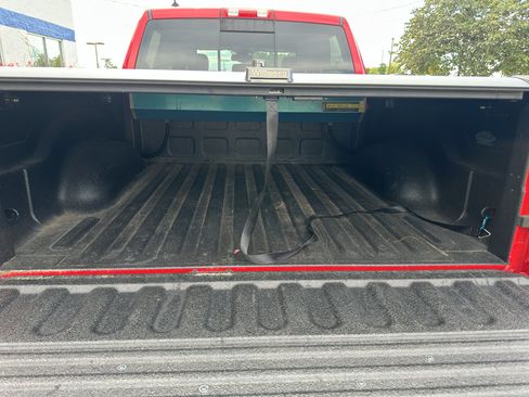 Used 2019 RAM 1500 Big Horn AWD/4WD image 16