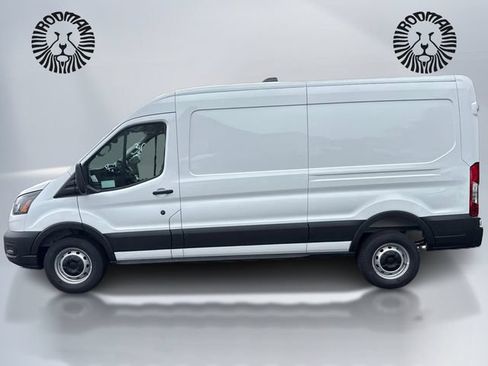 New 2026 Ford Transit 250 148 Medium Roof w/ Load Area Protection Package RWD image 10
