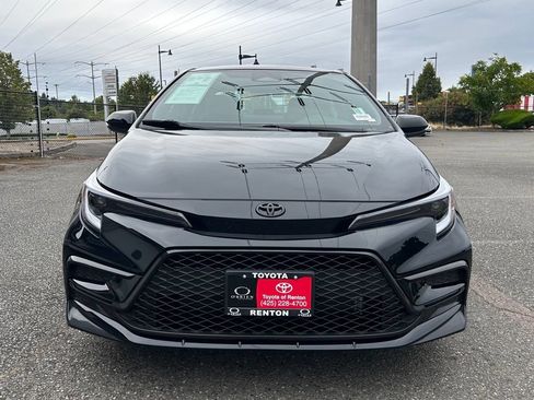Certified 2025 Toyota Corolla SE w/ Convenience Package FWD image 2