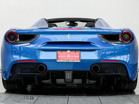 Used 2018 Ferrari 488 Spider RWD image 8