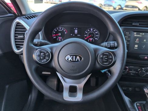 Used 2020 Kia Soul LX image 22