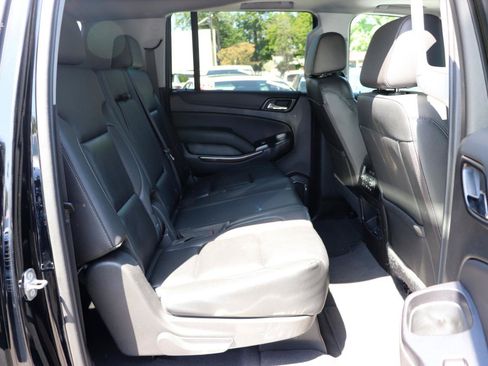 Used 2019 GMC Yukon XL SLT w/ Open Road Package AWD/4WD image 15
