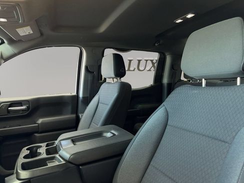 Used 2022 Chevrolet Silverado 1500 Custom RWD image 9