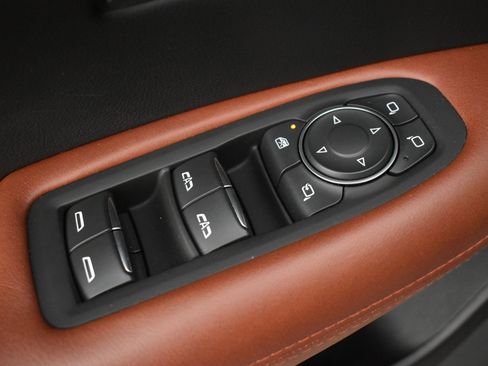 Used 2023 Cadillac XT5 Sportv w/ LPO, Floor Liner Package AWD/4WD image 13