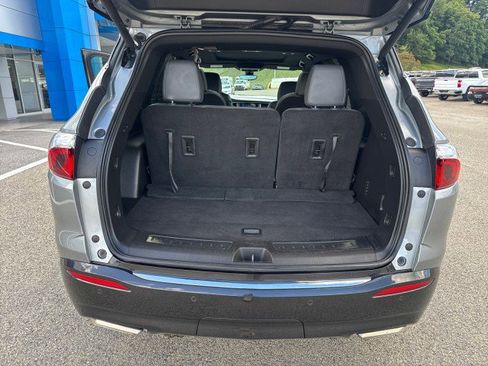 Used 2024 Buick Enclave Essence w/ Sport Touring Edition image 12