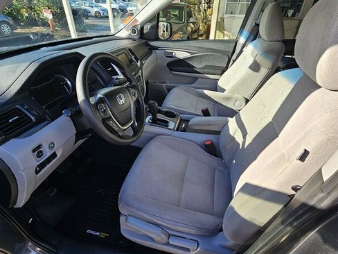 Used 2016 Honda Pilot LX image 10