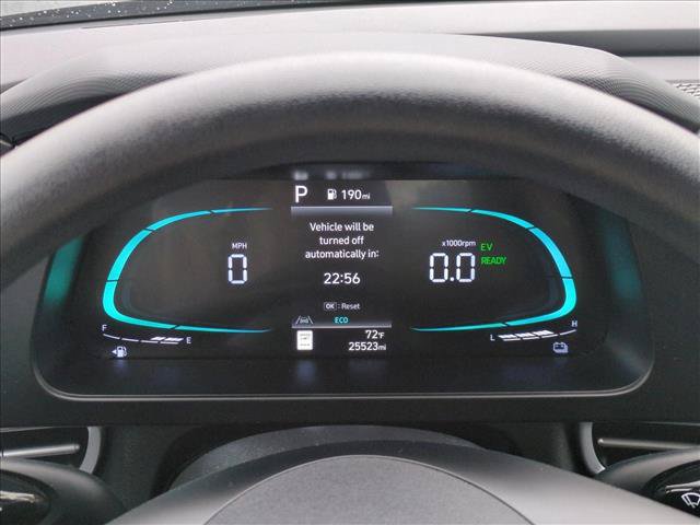 Used 2025 Hyundai Elantra Hybrid FWD image 11