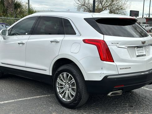 Used 2017 Cadillac XT5 Luxury w/ Driver Awareness Package image 6