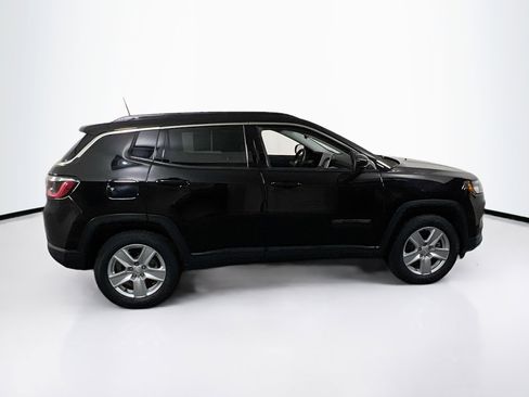 Used 2022 Jeep Compass Latitude AWD/4WD image 4