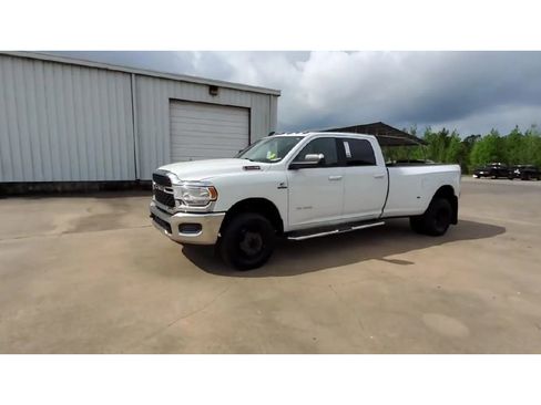 Used 2022 RAM 3500 Big Horn AWD/4WD image 4