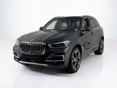 Used 2023 BMW X5 sDrive40i w/ Executive Package image 1