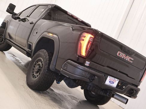 Used 2024 GMC Sierra 2500 AT4X w/ AT4X AEV Edition image 43