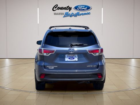Used 2015 Toyota Highlander Limited Platinum AWD/4WD image 9