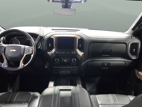Used 2021 Chevrolet Silverado 1500 High Country w/ Technology Package image 27