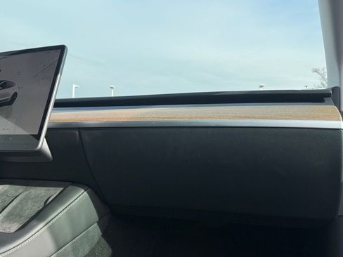 Used 2023 Tesla Model 3 Standard Range image 26