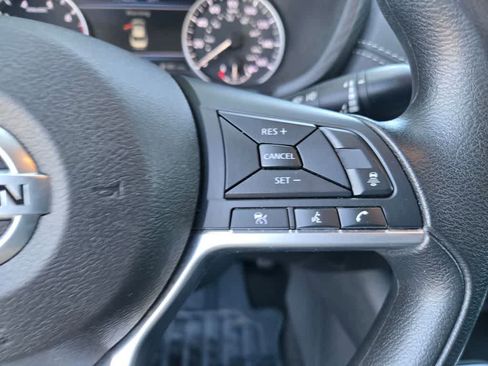 Used 2023 Nissan Sentra SV FWD image 20