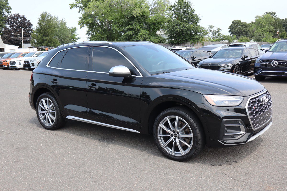 Used 2022 Audi SQ5 Premium Plus w/ Premium Plus Package AWD/4WD image 3