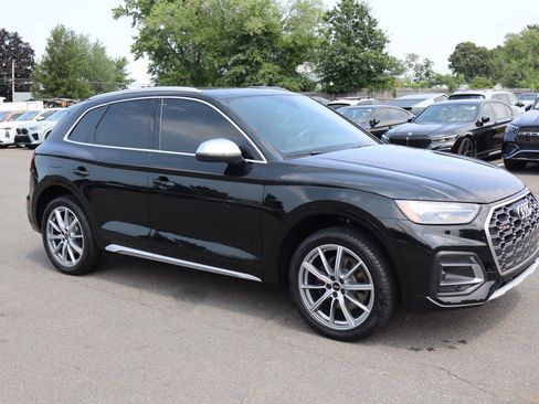 Used 2022 Audi SQ5 Premium Plus w/ Premium Plus Package AWD/4WD image 3