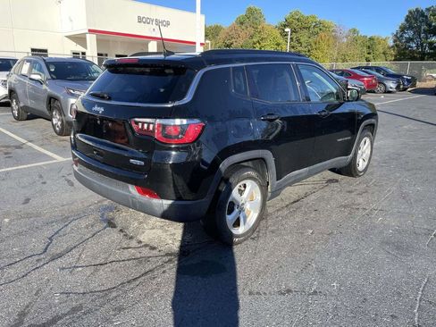 Used 2018 Jeep Compass Latitude w/ Popular Equipment Group image 10