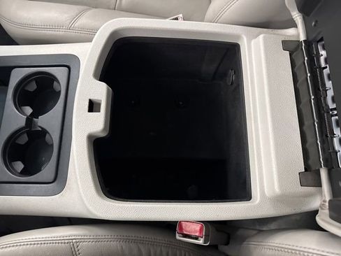 Used 2008 Chevrolet Suburban LT w/ LT Preferred Equipment Group AWD/4WD image 42