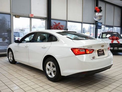 Used 2022 Chevrolet Malibu LS image 5