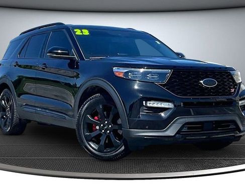 Used 2023 Ford Explorer ST w/ Equipment Group 401A AWD/4WD image 3
