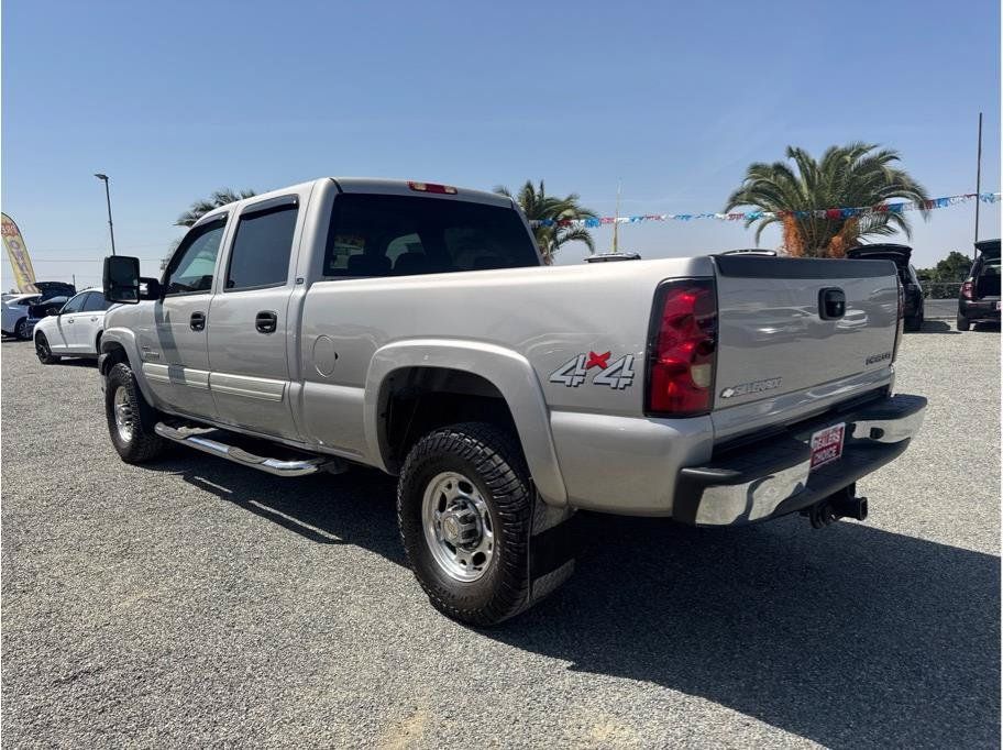 Used 2004 Chevrolet Silverado 2500 LS w/ Skid Plate Package AWD/4WD image 7