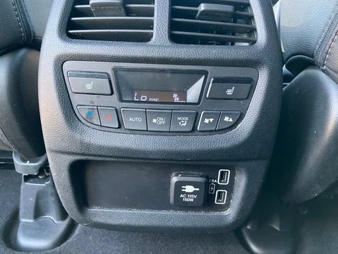 Used 2023 Honda Passport Elite image 12