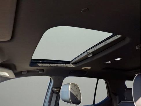 Used 2023 Chevrolet Traverse Premier w/ LPO, Floor Liner Package AWD/4WD image 12
