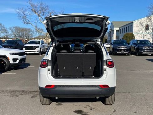 New 2026 Jeep Compass Limited w/ Sun, Sound & Navigation Group image 9