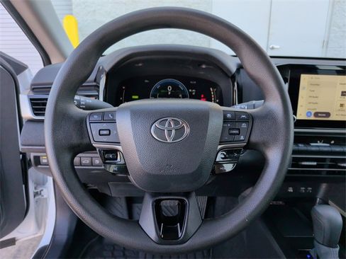 Certified 2025 Toyota Camry LE image 14