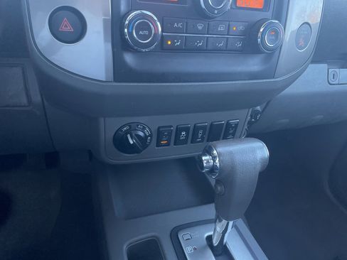 Used 2019 Nissan Frontier SL image 15