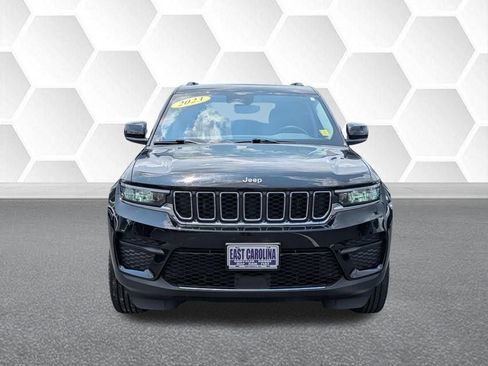 Certified 2023 Jeep Grand Cherokee Laredo w/ MOPAR Finishing Package AWD/4WD image 8
