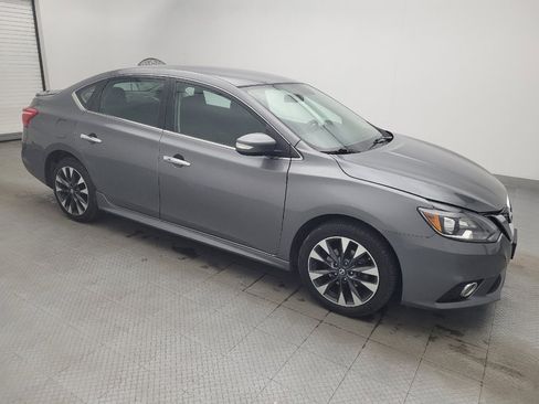 Used 2016 Nissan Sentra SR image 11